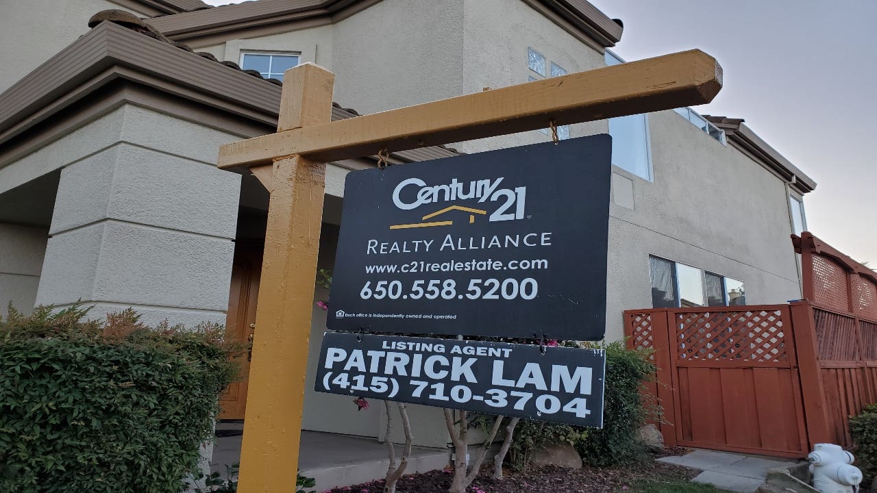 Century 21 yard sign