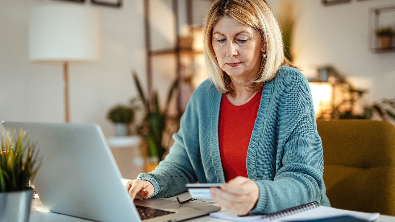 woman shopping online