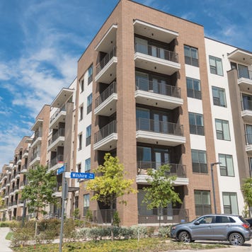 An apartment building in the suburbs of Dallas, Texas