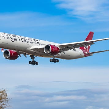 virgin atlantic plane taking off