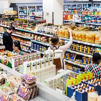 people in a grocery store
