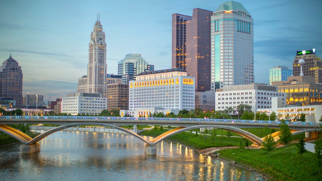 The skyline of Columbus, Ohio, as seen from the Scioto River and the Broad Street Bridge