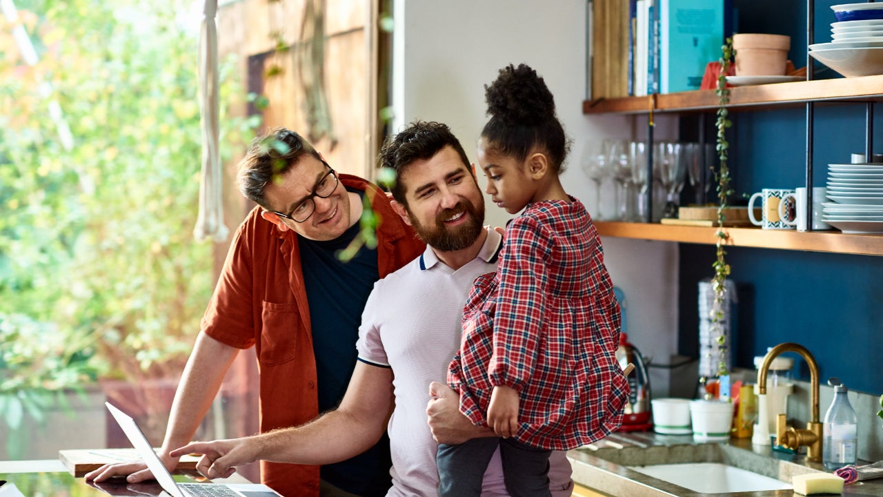 Two independent contractors stand in the kitchen when their daughter.