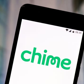 Cellphone will Chime logo on the screen