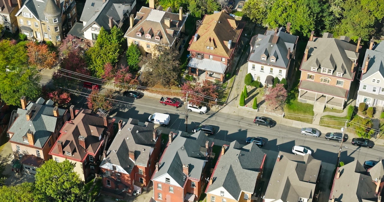 aerial photo of victorian homes in pittsburgh, pennsylvania
