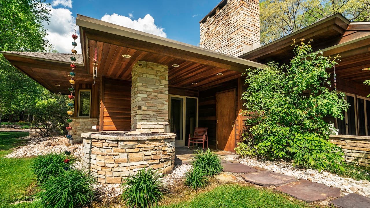 Exterior of a Prairie Style house in Pennsylvania