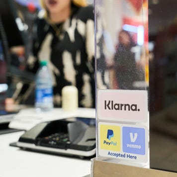 Klarna, PayPal, and Venmo stickers at checkout