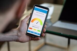 credit score on mobile phone